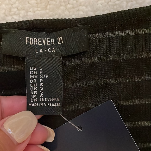 🆕 Forever 21 Crop Top Tank S - Picture 2 of 4